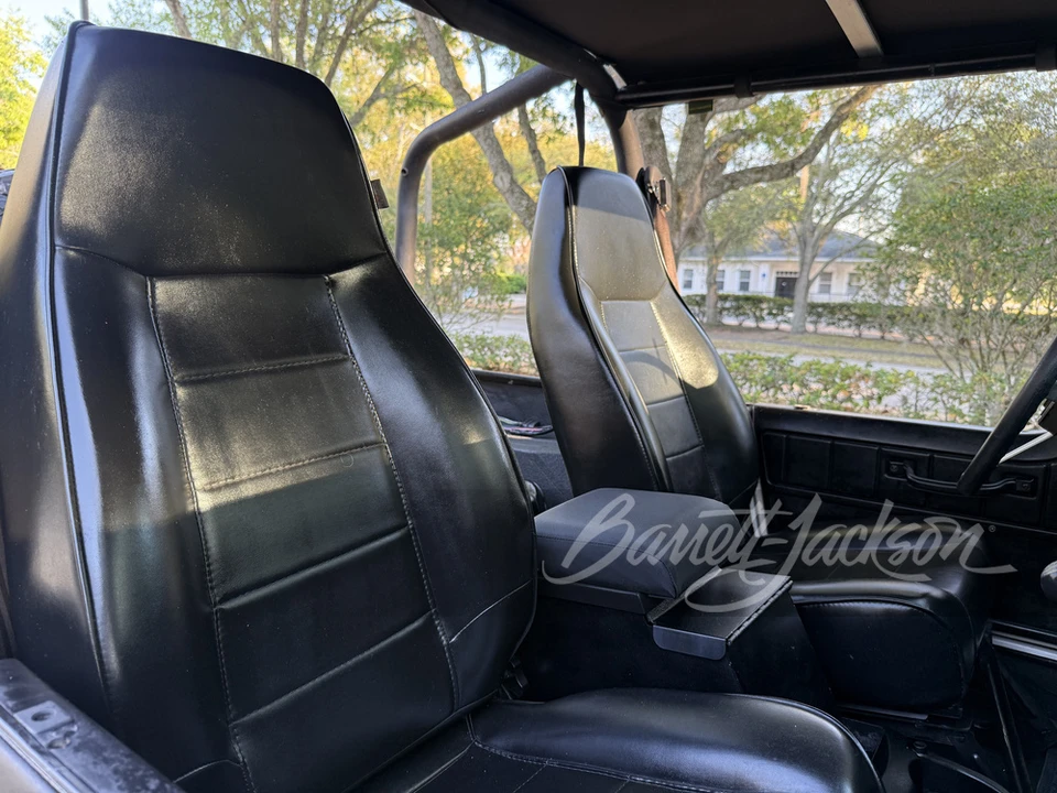 1987 Jeep YJ Wrangler - Image 24 of 31