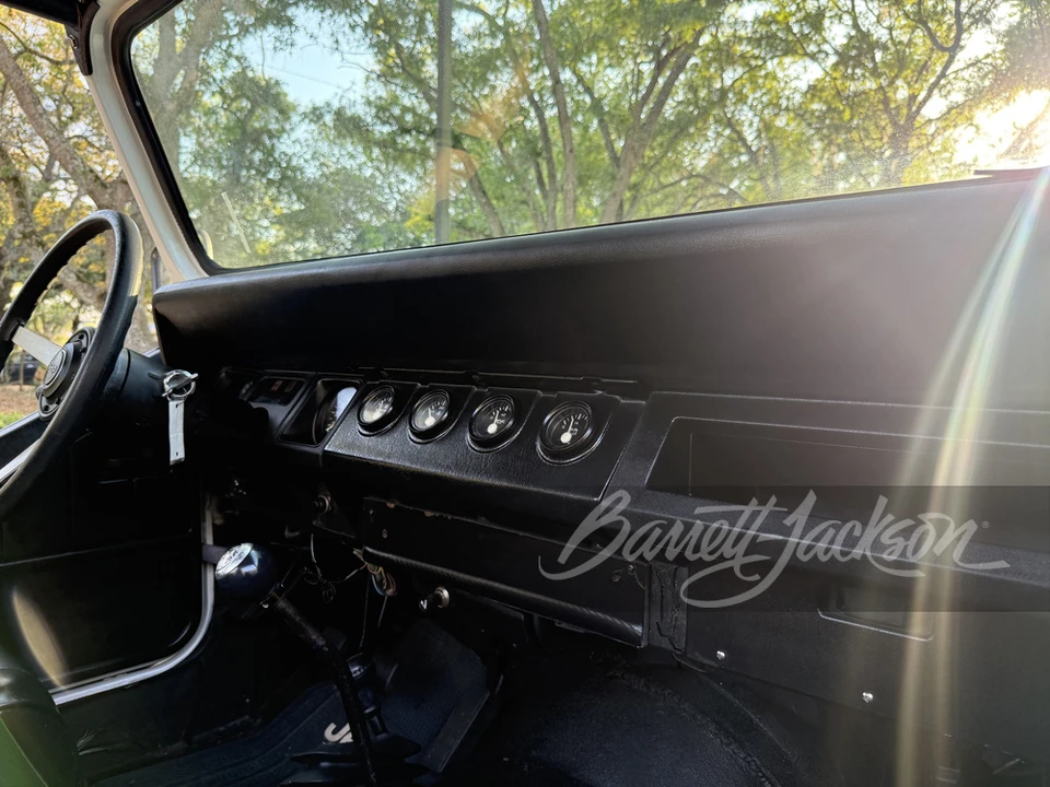 1987 Jeep YJ Wrangler - Image 26 of 31