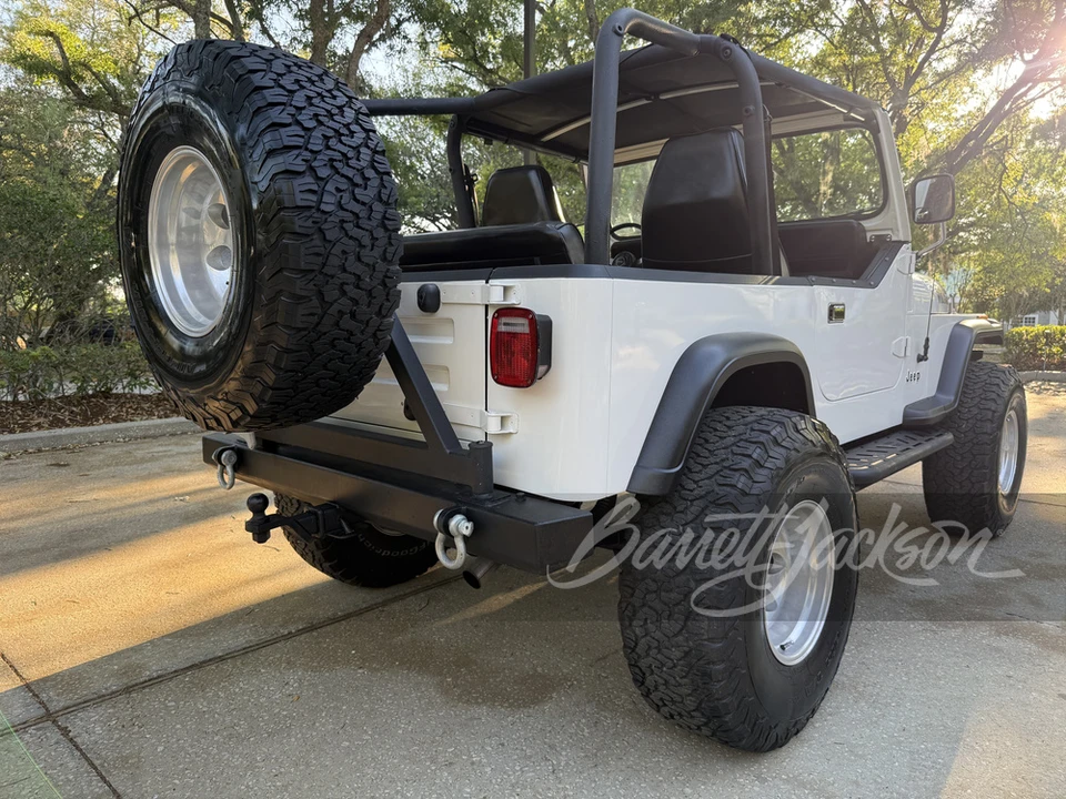 1987 Jeep YJ Wrangler - Image 29 of 31