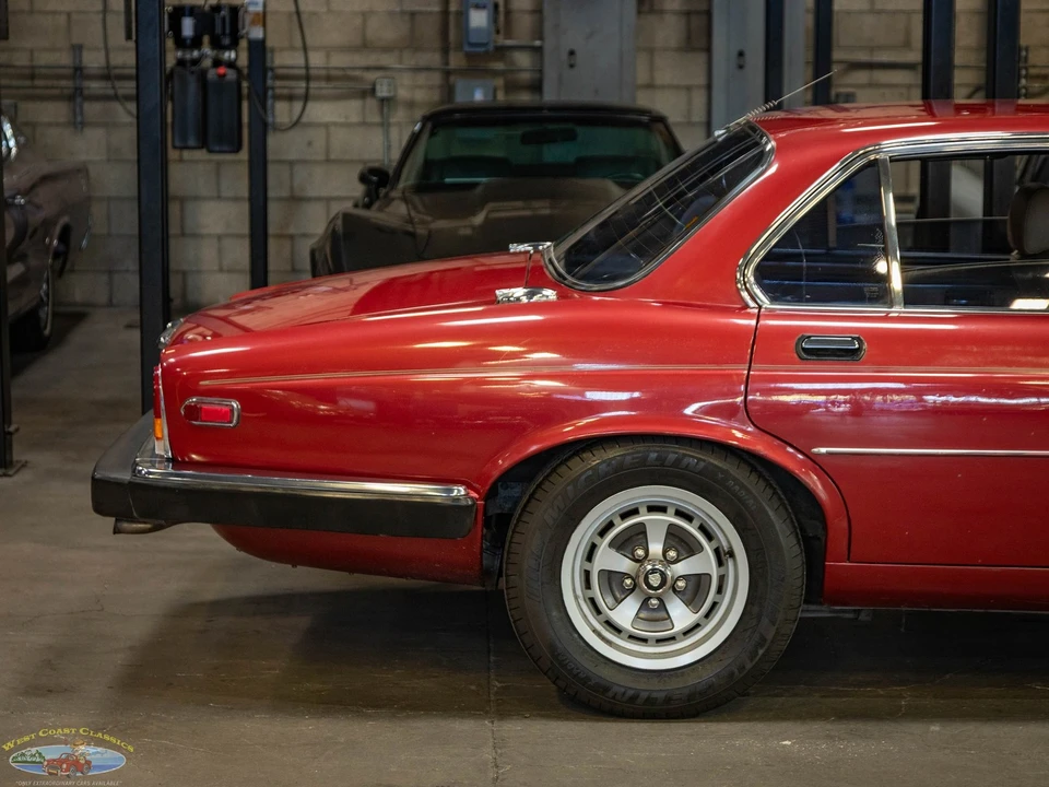 1987 Jaguar XJ40 XJ - Image 5 of 21