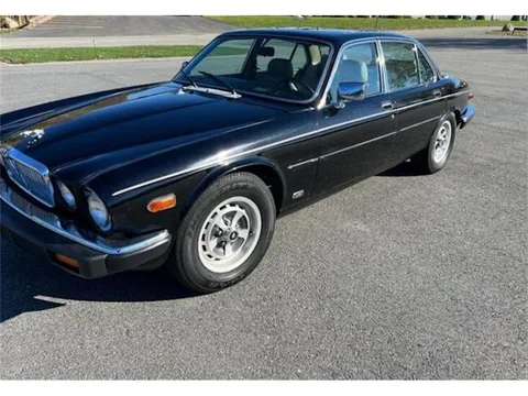 1987 Jaguar XJ Sedan