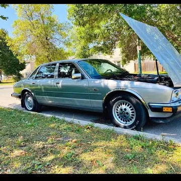 1987 Jaguar XJ6