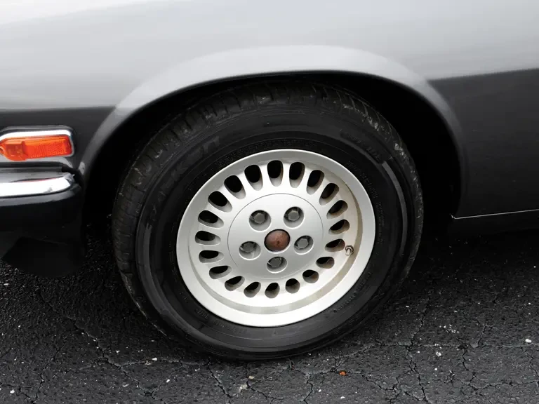 1987 Jaguar XJS - Image 17 of 22