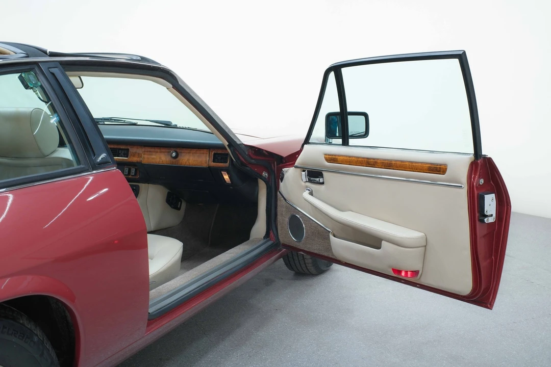 1987 Jaguar XJS - Image 27 of 31