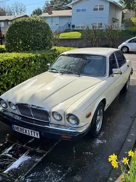 1987 Jaguar XJ Sedan