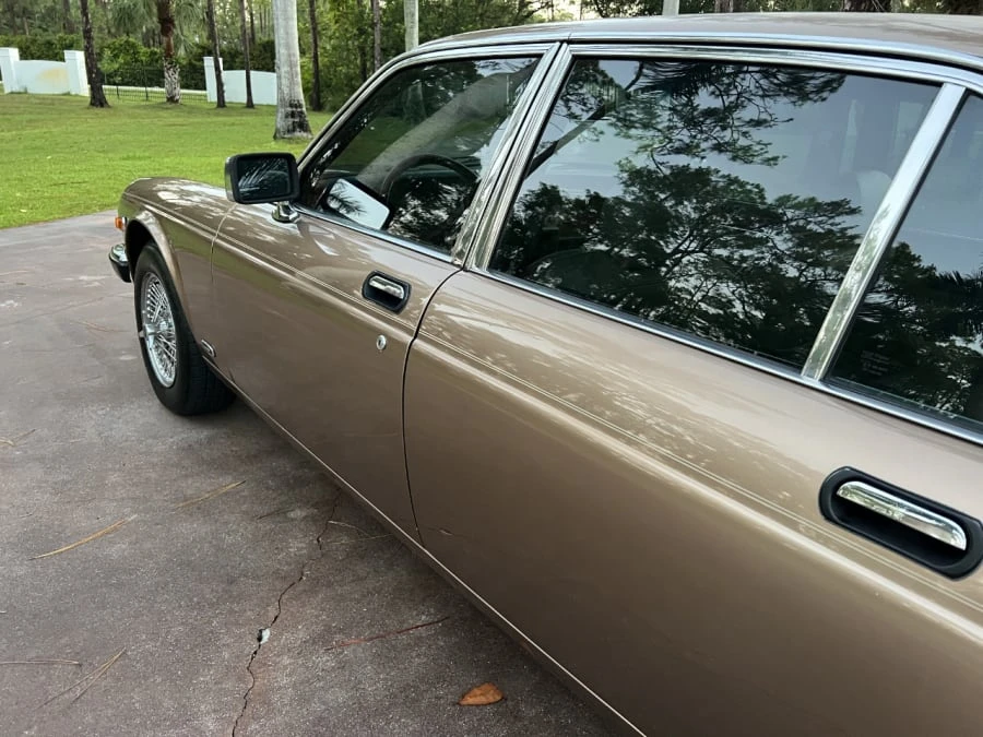 1987 Jaguar XJ Series 3 - Image 21 of 31