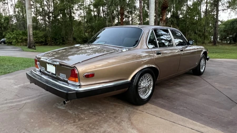1987 Jaguar XJ Series 3 - Image 3 of 31