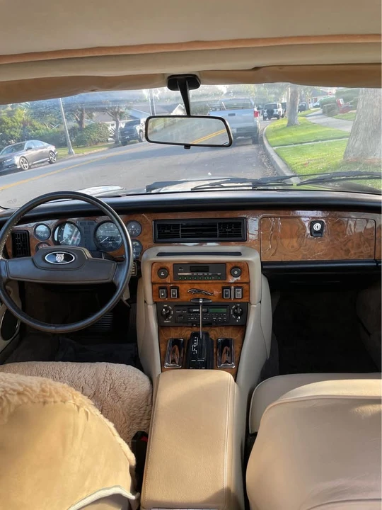 1987 Jaguar XJ40 XJ - Image 10 of 15