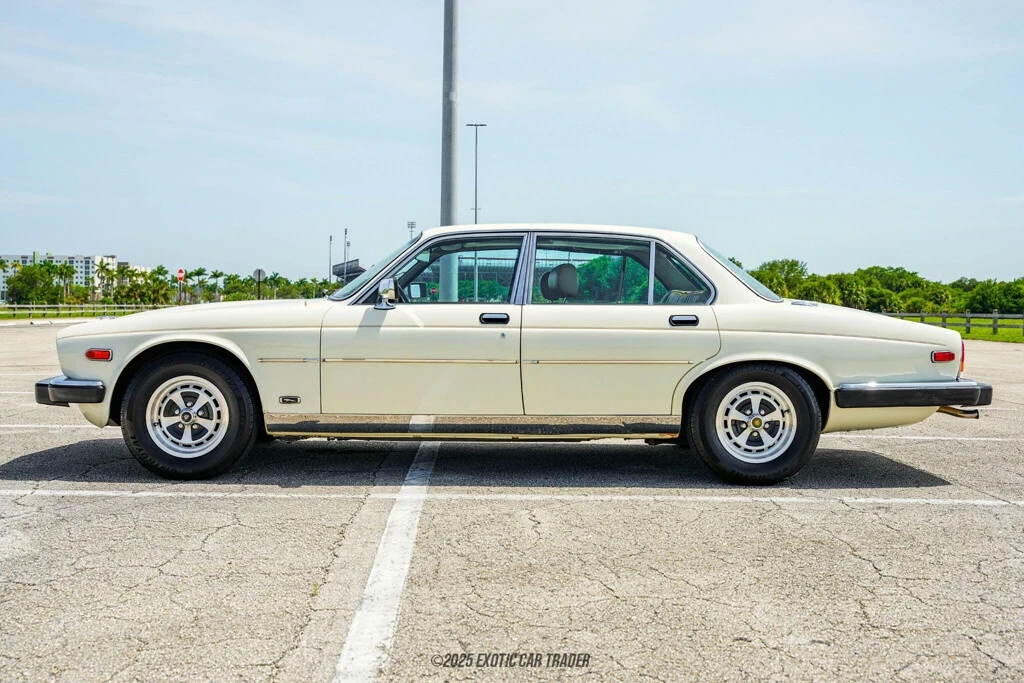 1987 Jaguar XJ40 XJ - Image 3 of 12