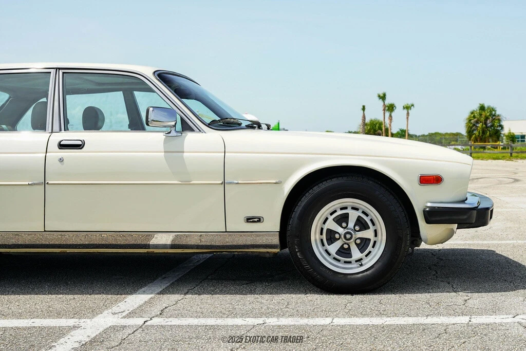 1987 Jaguar XJ40 XJ - Image 11 of 12