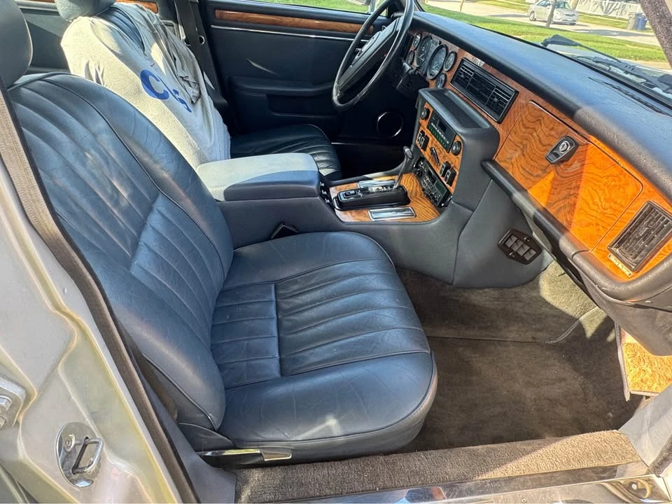 1987 Jaguar XJ Series 3 - Image 4 of 19