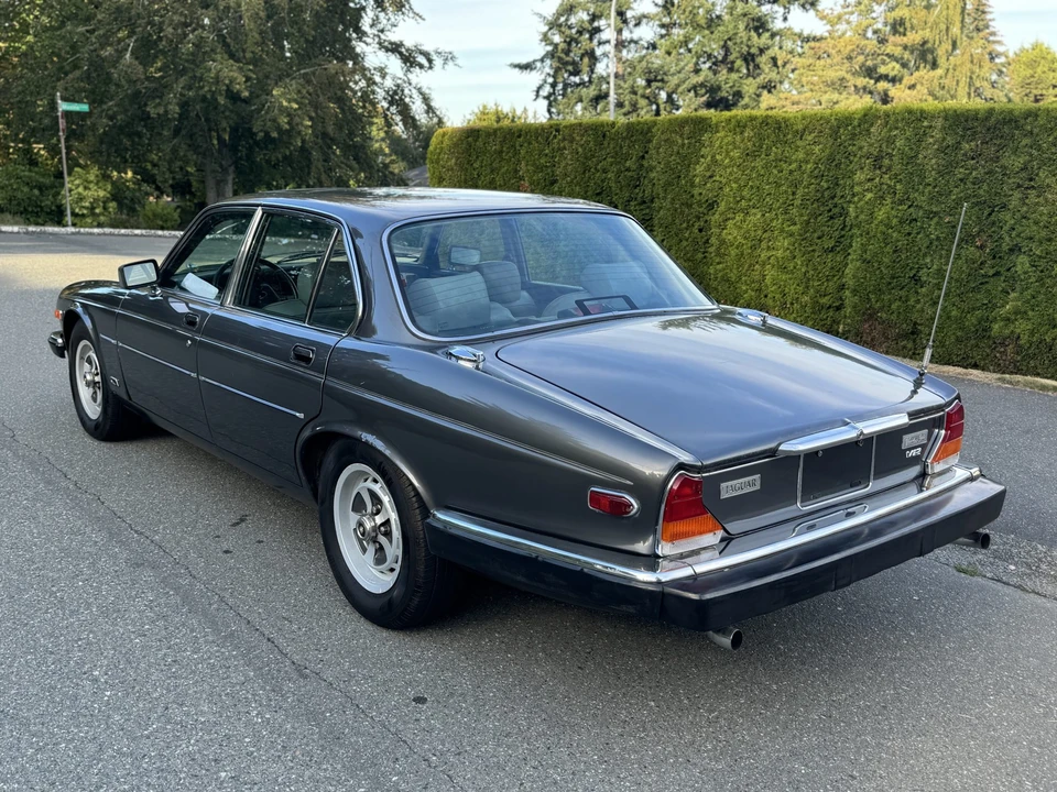 1987 Jaguar XJ Series 3 - Image 13 of 31