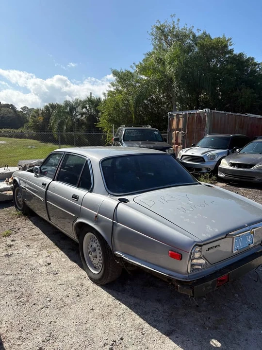 1987 Jaguar XJ Series 3 - Image 3 of 7