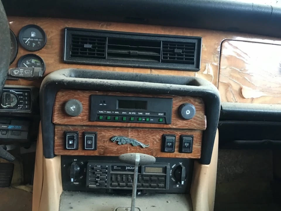 1987 Jaguar XJ Series 3 - Image 2 of 3