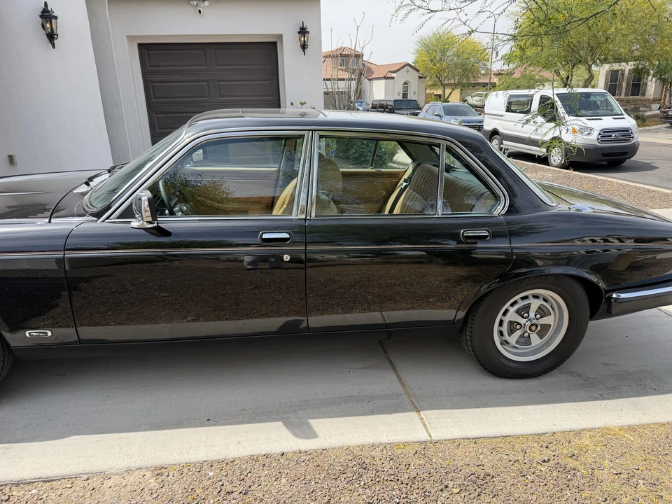 1987 Jaguar XJ Series 3 - Image 29 of 31