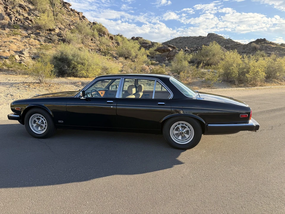1987 Jaguar XJ Series 3 - Image 14 of 31