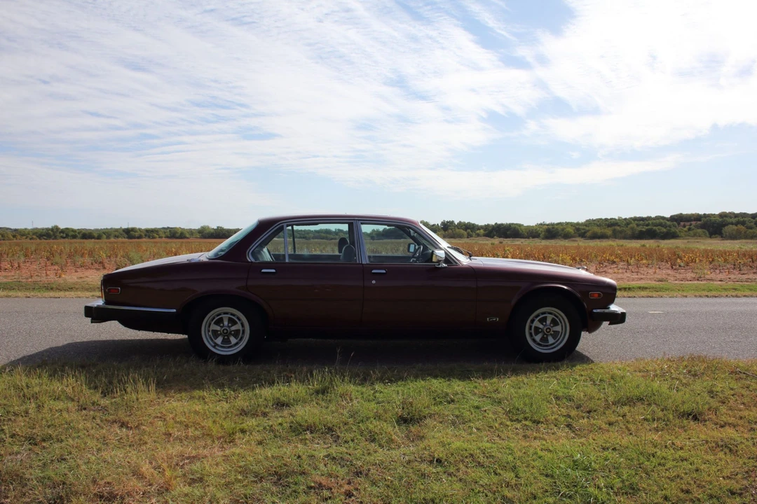 1987 Jaguar XJ Series 3 - Image 5 of 31