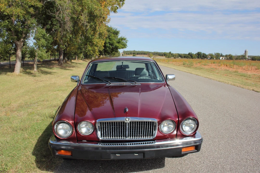 1987 Jaguar XJ Series 3 - Image 2 of 31
