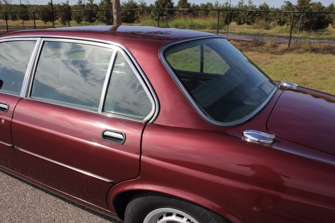 1987 Jaguar XJ Series 3 - Image 29 of 31
