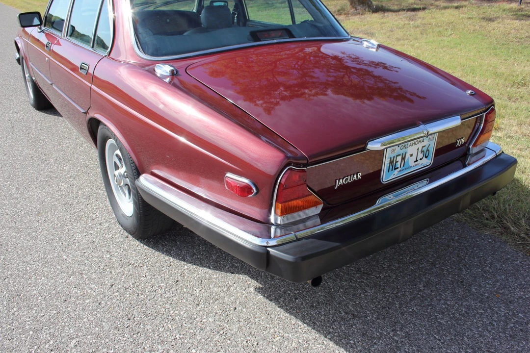1987 Jaguar XJ Series 3 - Image 28 of 31