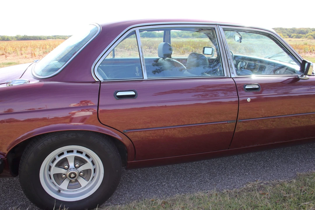 1987 Jaguar XJ Series 3 - Image 25 of 31