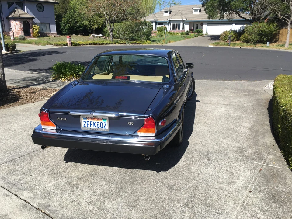 1987 Jaguar XJ Series 3 - Image 10 of 31