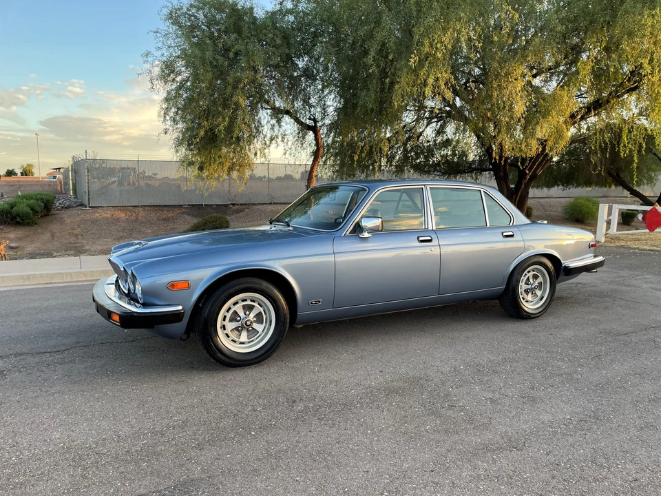 1987 Jaguar XJ Series 3 - Image 2 of 31