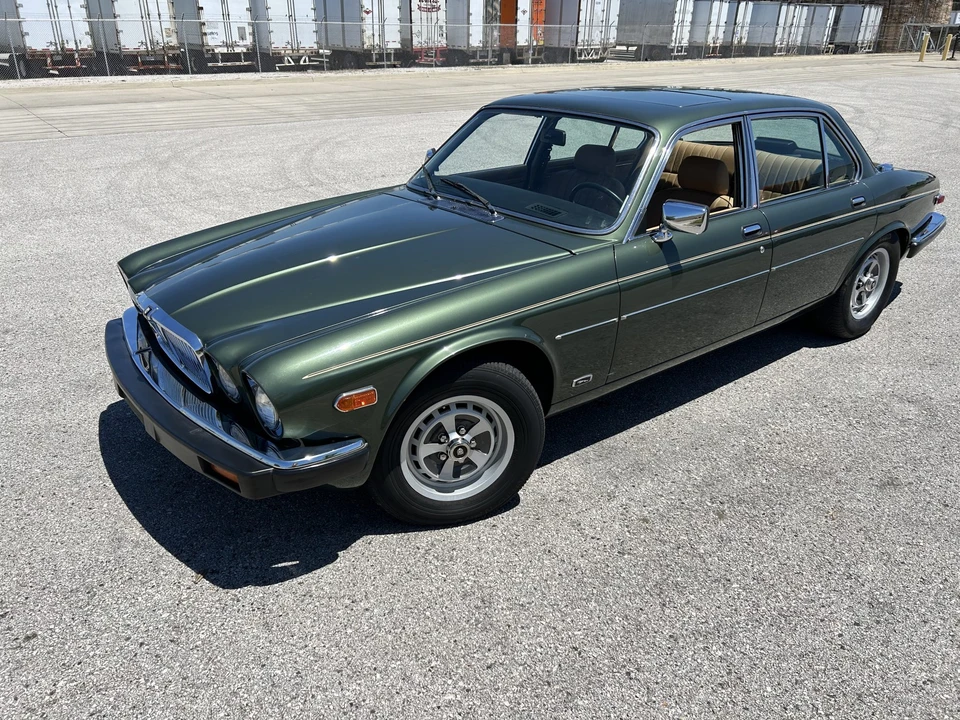 1987 Jaguar XJ Series 3 - Image 16 of 31