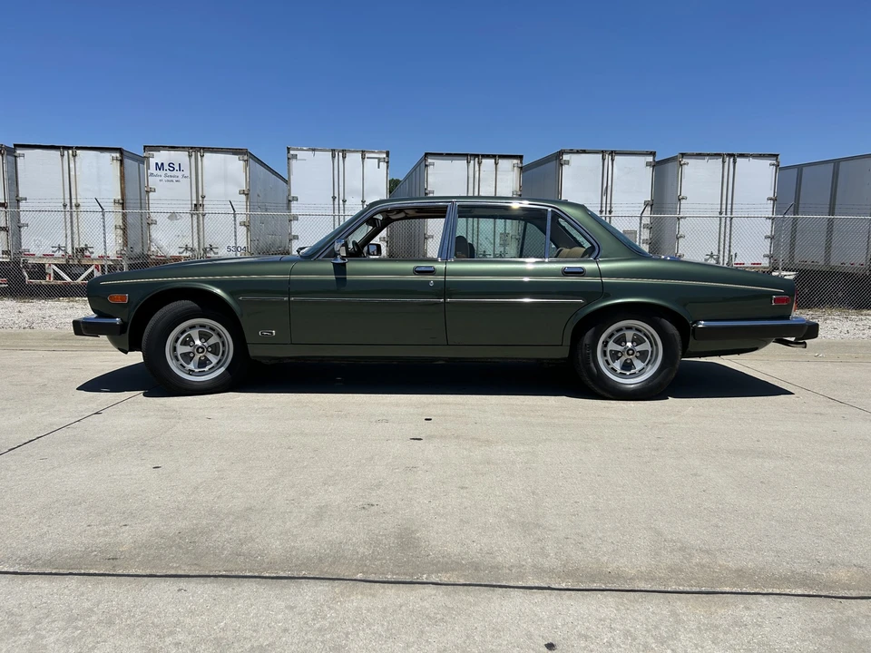 1987 Jaguar XJ Series 3 - Image 22 of 31