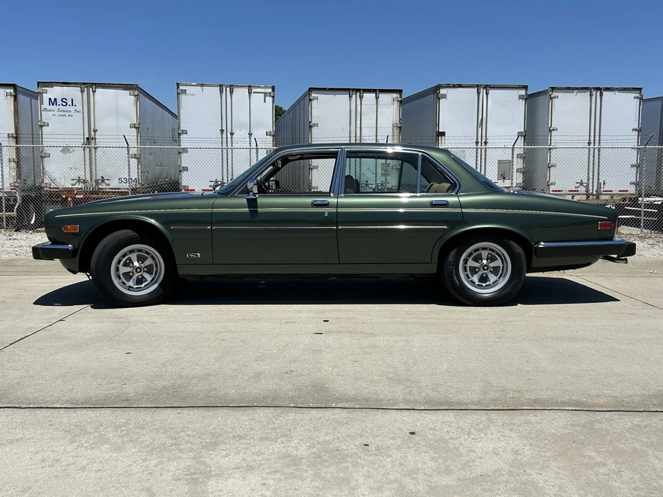 1987 Jaguar XJ Series 3 - Image 17 of 31