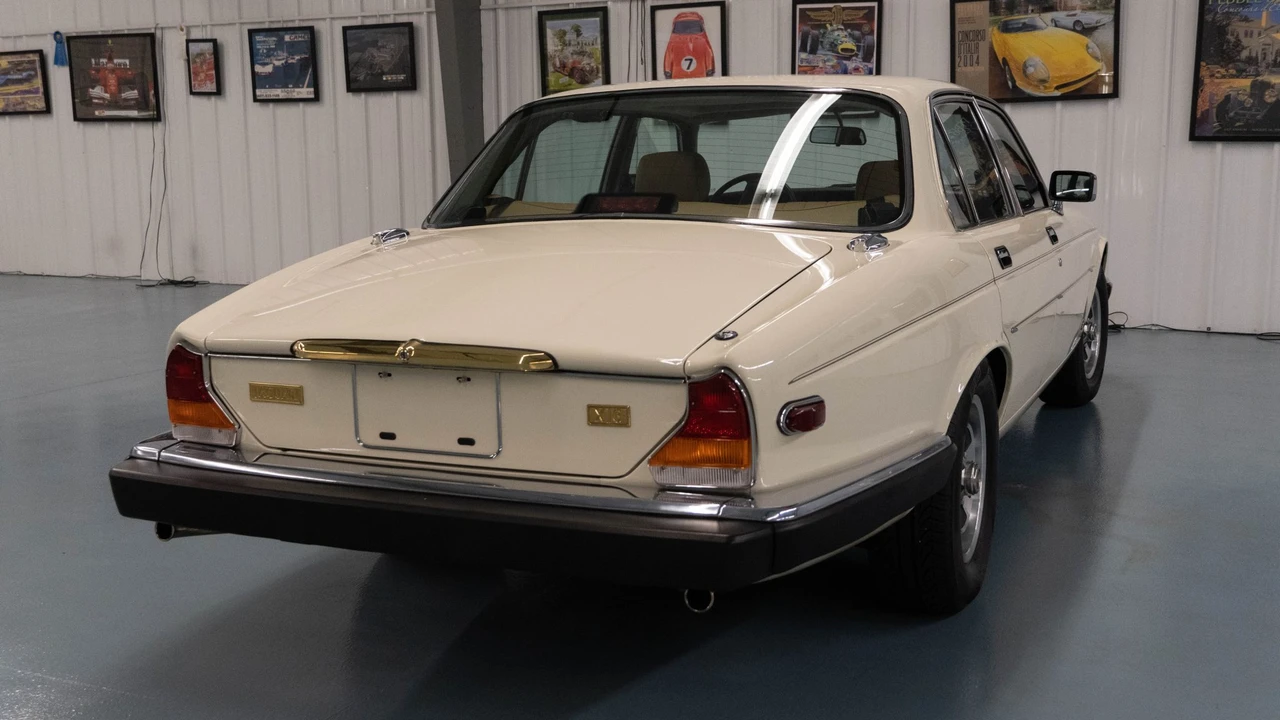 1987 Jaguar XJ Series 3 - Image 7 of 31