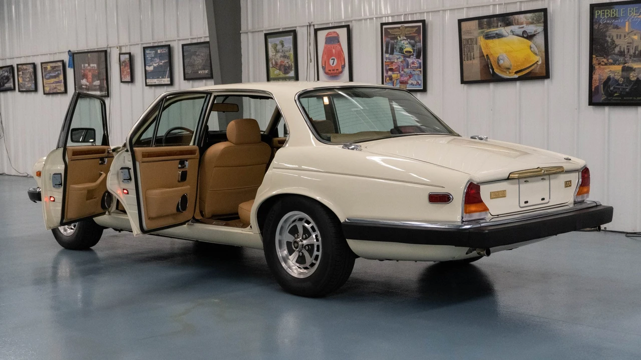 1987 Jaguar XJ Series 3 - Image 23 of 31