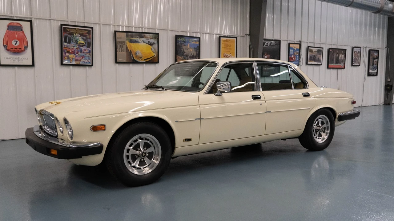 1987 Jaguar XJ Series 3 - Image 4 of 31