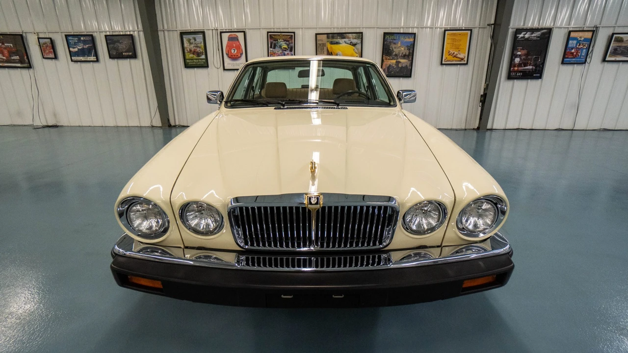 1987 Jaguar XJ Series 3 - Image 19 of 31