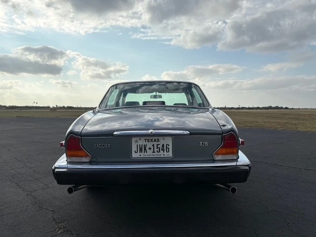 1987 Jaguar XJ40 XJ - Image 16 of 21