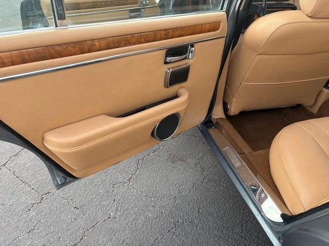 1987 Jaguar XJ40 XJ - Image 6 of 21