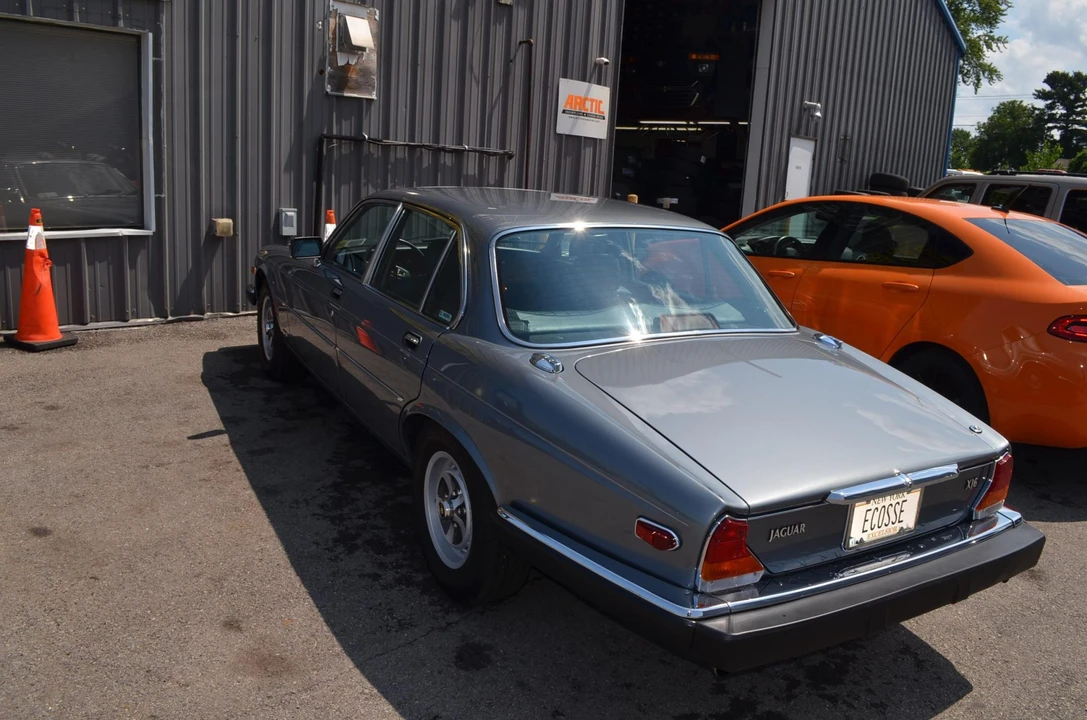1987 Jaguar XJ Series 3 - Image 14 of 31