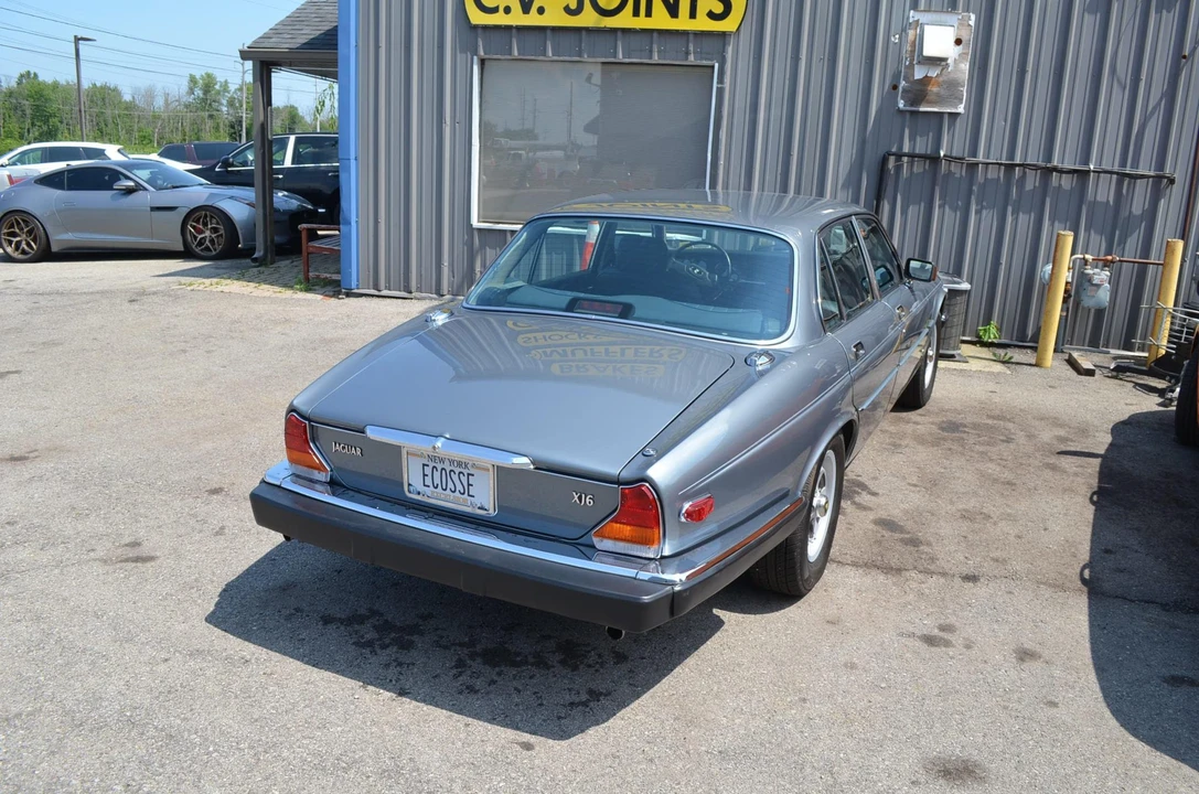 1987 Jaguar XJ Series 3 - Image 11 of 31