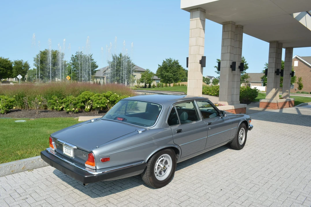 1987 Jaguar XJ Series 3 - Image 9 of 31