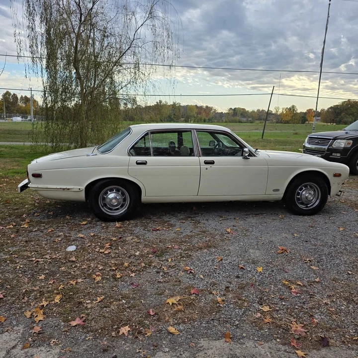 1987 Jaguar XJ Series 3 - Image 3 of 8