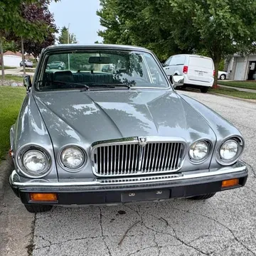 1987 Jaguar XJ6 Sedan