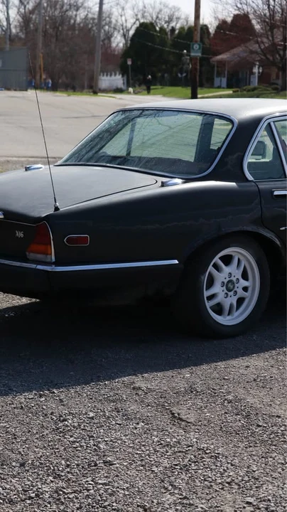 1987 Jaguar XJ Series 3 - Image 2 of 11