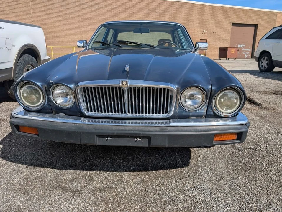 1987 Jaguar XJ Series 3 - Image 2 of 11
