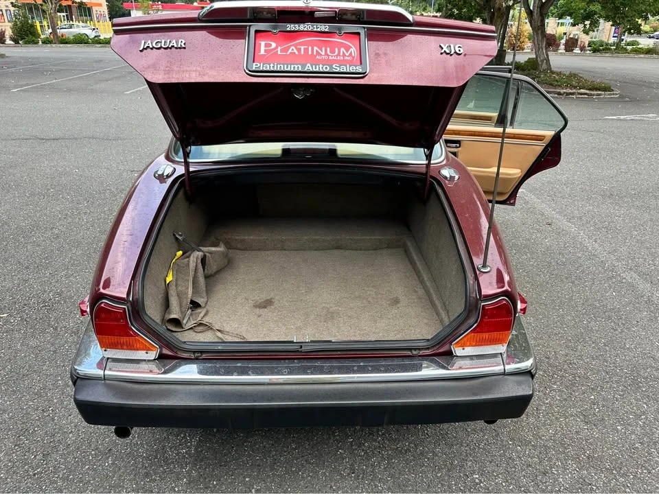 1987 Jaguar XJ Series 3 - Image 8 of 12