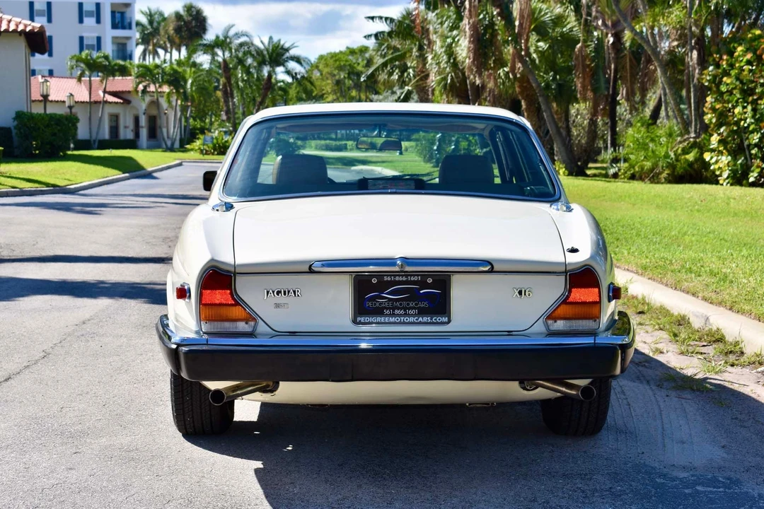 1987 Jaguar XJ Series 3 - Image 25 of 31