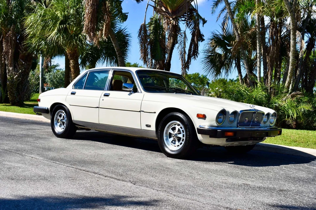 1987 Jaguar XJ Series 3 - Image 11 of 31