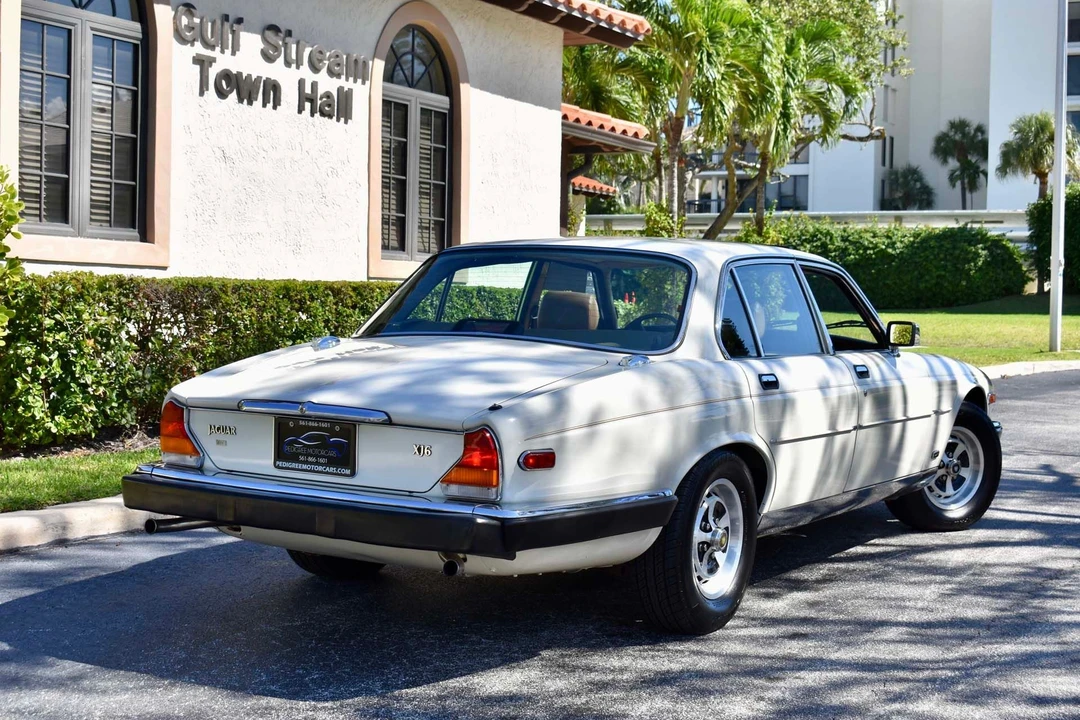 1987 Jaguar XJ Series 3 - Image 18 of 31