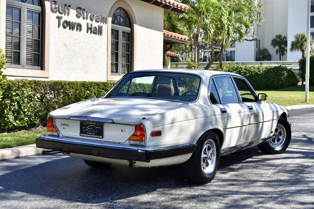 1987 Jaguar XJ Series 3 - Image 12 of 31