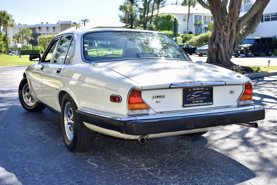 1987 Jaguar XJ Series 3 - Image 13 of 31