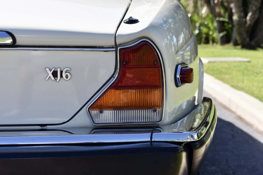 1987 Jaguar XJ Series 3 - Image 27 of 31